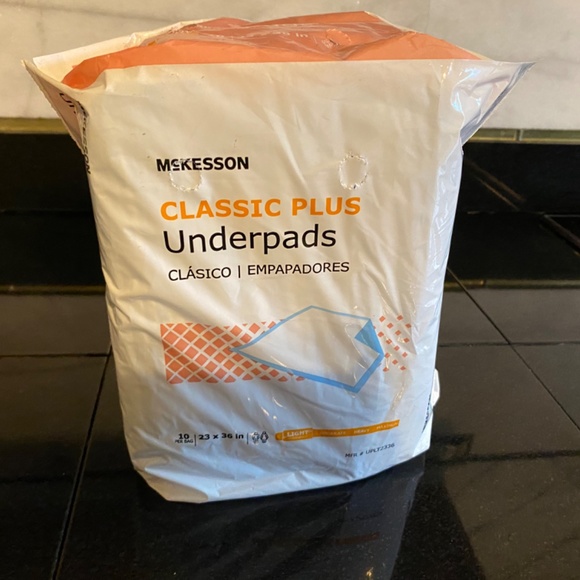 Home- Disposable UnderPads (23” x 36”) Light Absorbent Classic Plus - Picture 12 of 16